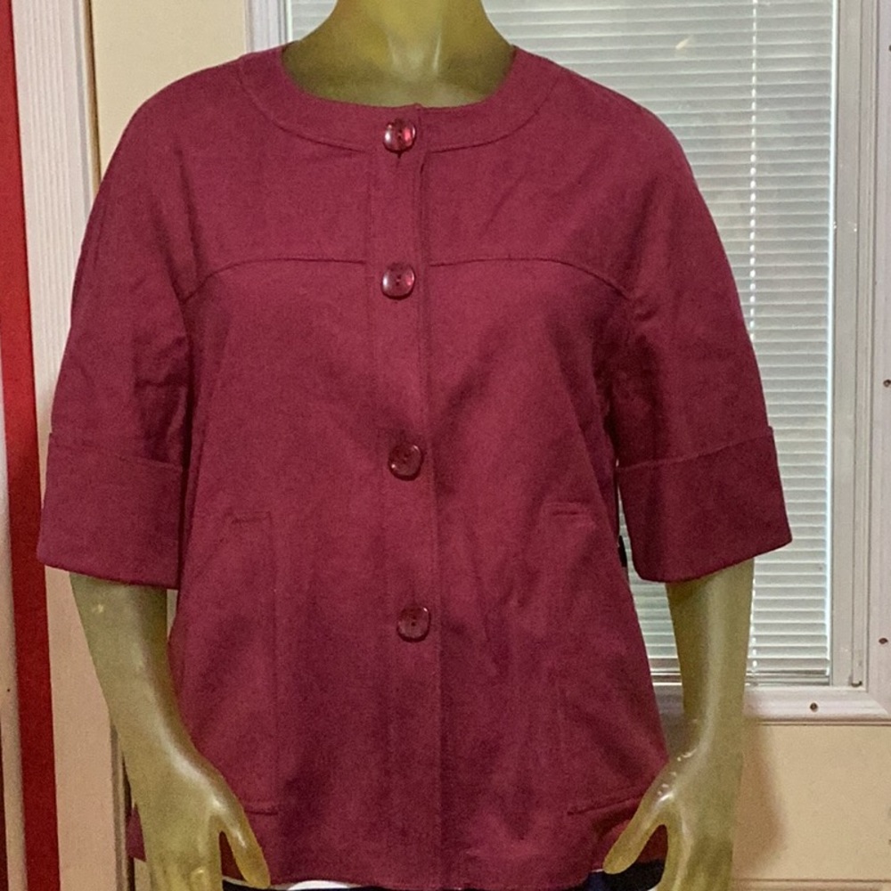 NWT Ellen Tracy top